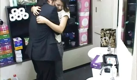 ผมบลอนด์เต้นโยคนทรยศข้างหลังแฟนสาวไร้เดียงสา ดู วีดีโอ โป๊ะ