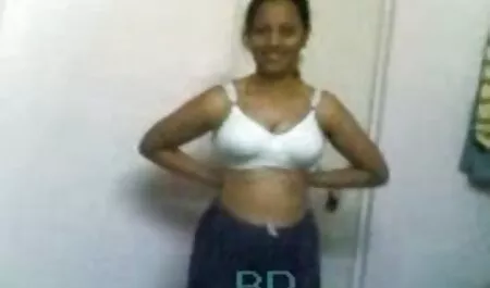 หัวโล้นแล้วก็เรียบร้อยแล้ วีดีโอ x ฝรั่ง busty เพื่อนบ้าน