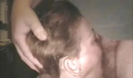 Fifaochka วีดีโอ หนัง เซ็กซ์ impatiently masturbates studs เพื่อนของ masturbates ไข่บนบันได